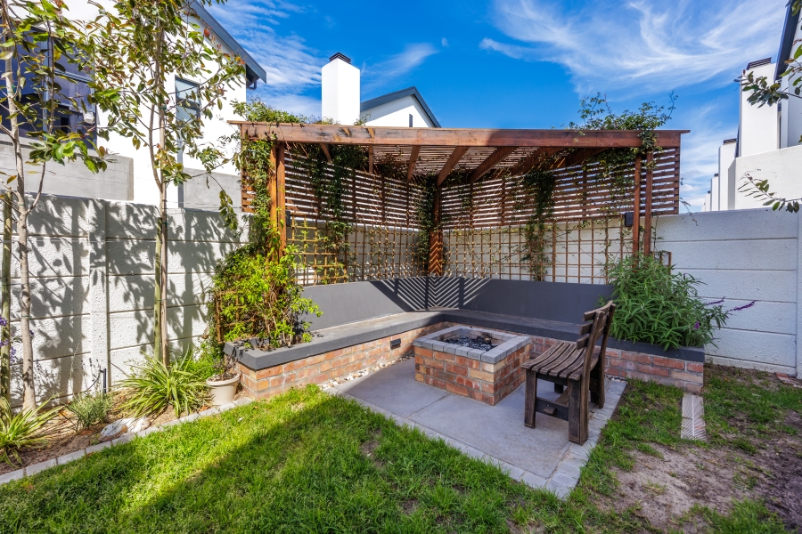 3 Bedroom Property for Sale in Le Coste Estate Western Cape
